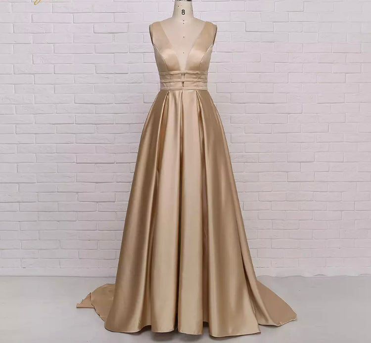 Vestido Ampon con Tiritas