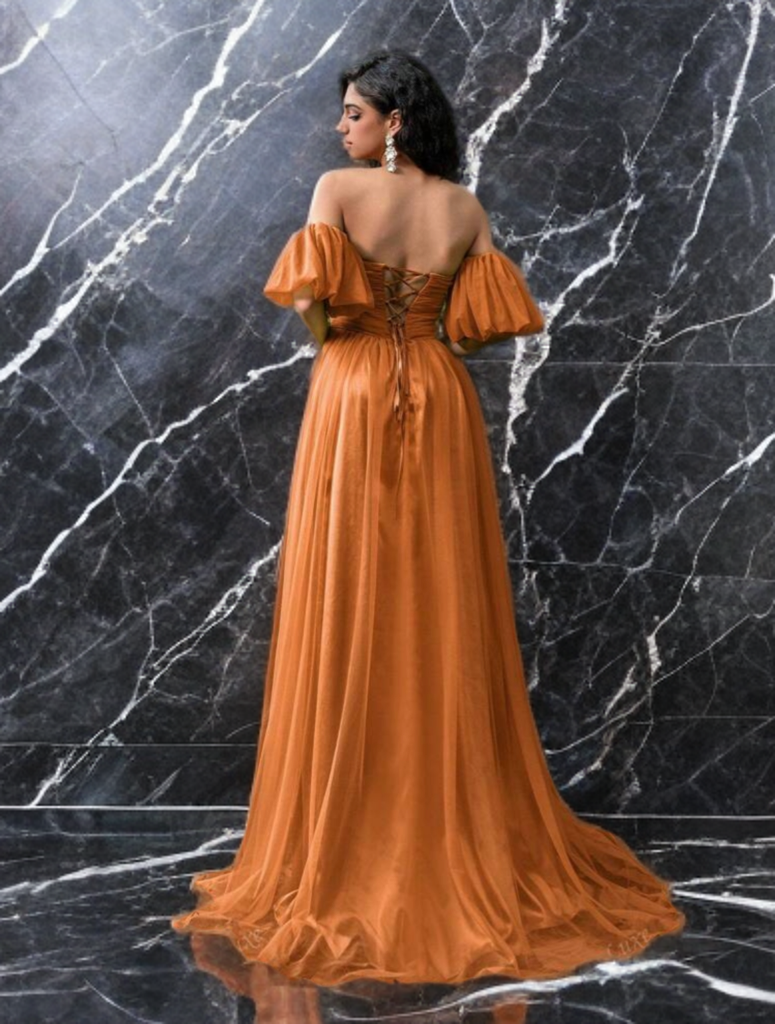 Vestido Largo Naranja de Tul con Mangas Caídas