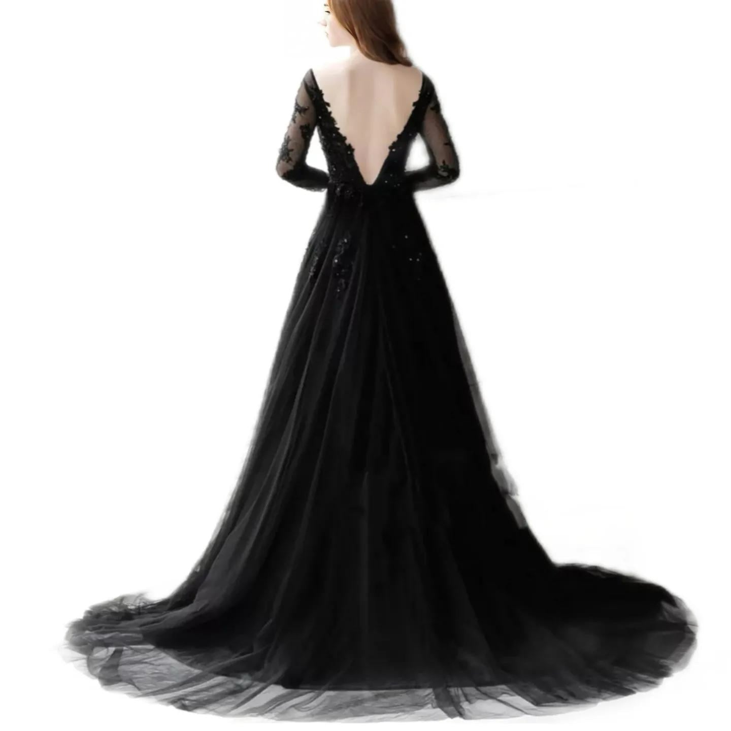 Vestido de Manga Larga con Aplicaciones y Abierta en la Pierna