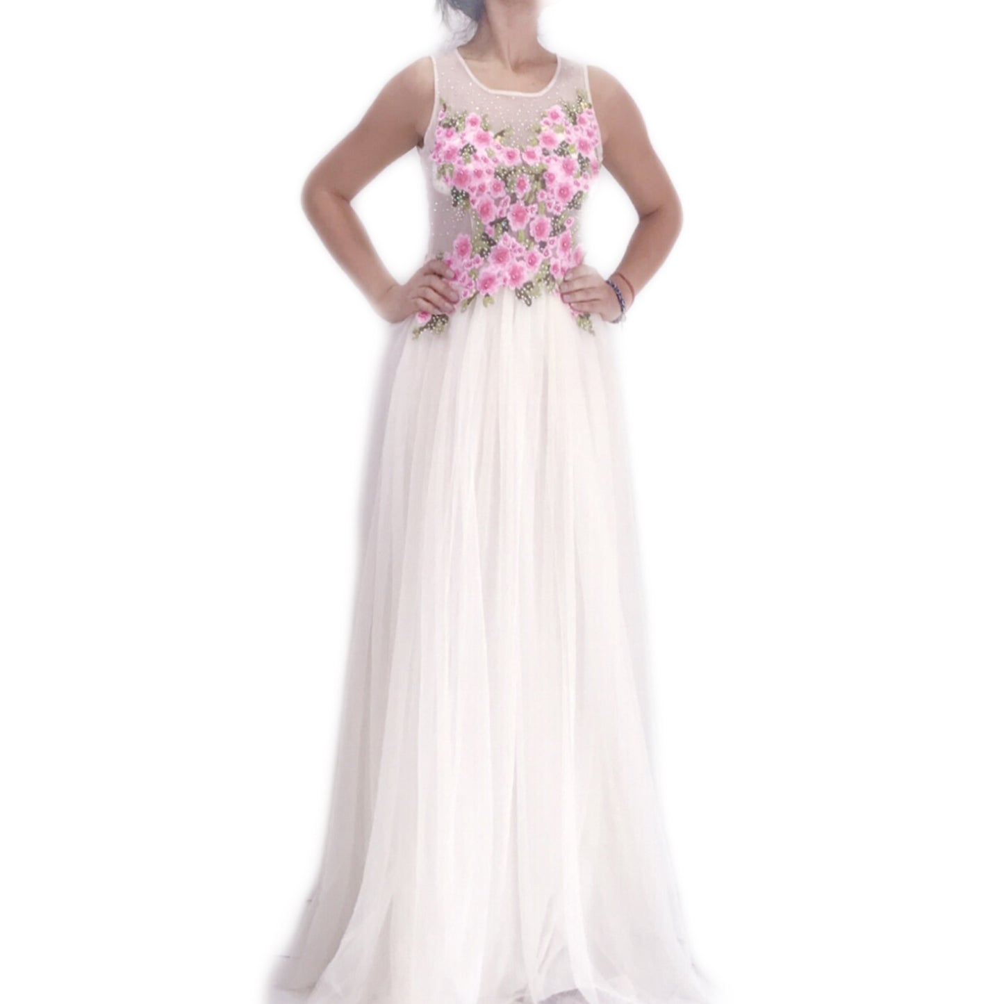 Vestido Beige con Flores Bordadas