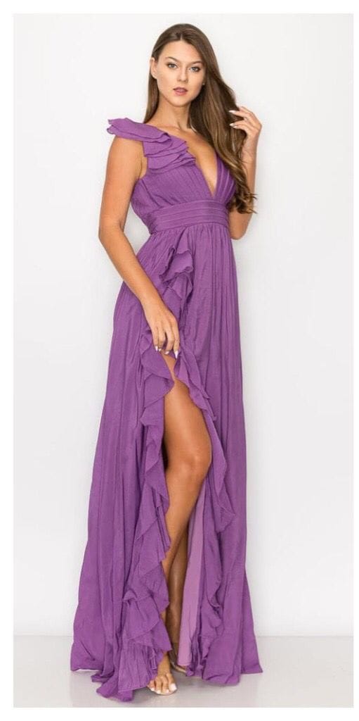 Vestido Largo Morado con Olanes y Abierta en la Pierna
