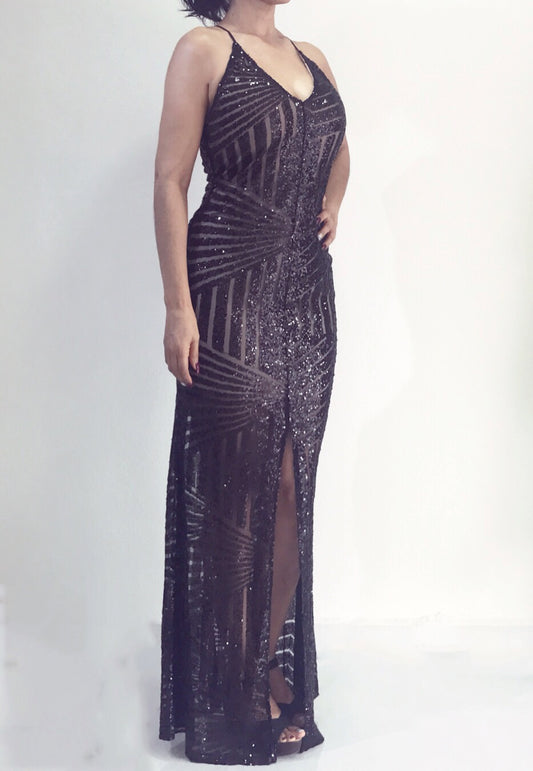 Vestido Negro de Lentejuelas Fondo Beige