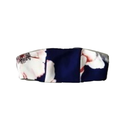 Top Azul Marino con Flores