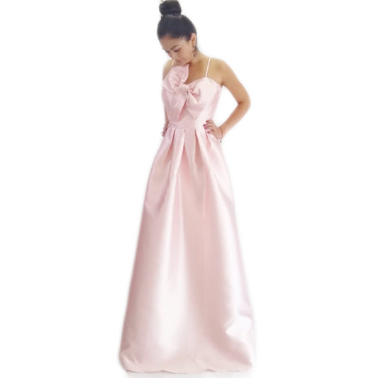 Vestido Largo de Tafeta con Moño