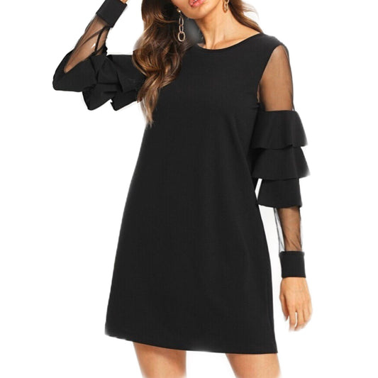 Vestido Negro con Olanes en las Mangas Transparentes